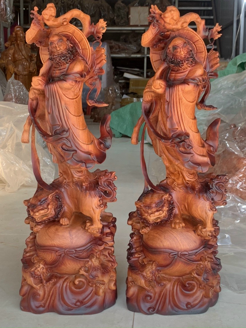 Tượng đạt ma sư tổ bằng gỗ hương đá tô làm mầu giả cổ cực đẹp kt cao 60×20×12cm