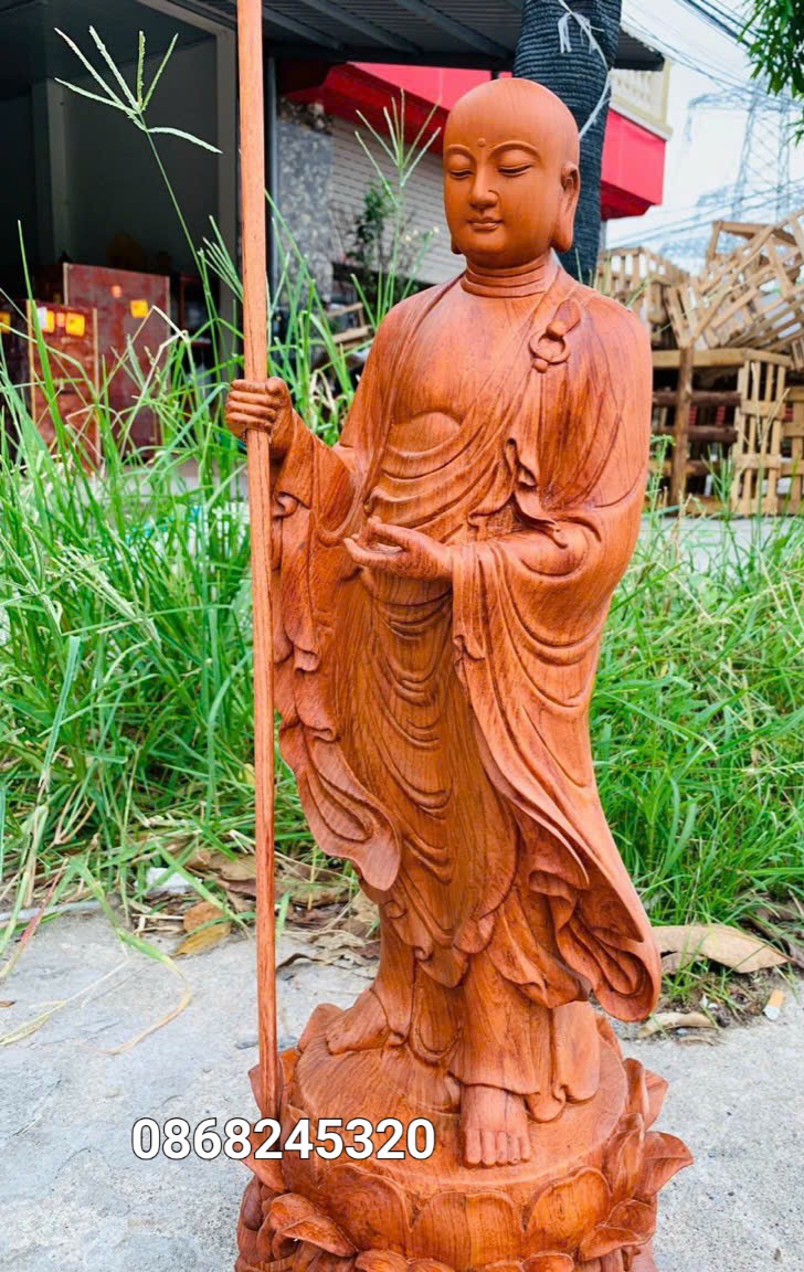 Tượng tôn giả mục kiền liên bằng gỗ hương đá kt cao 60×22cm