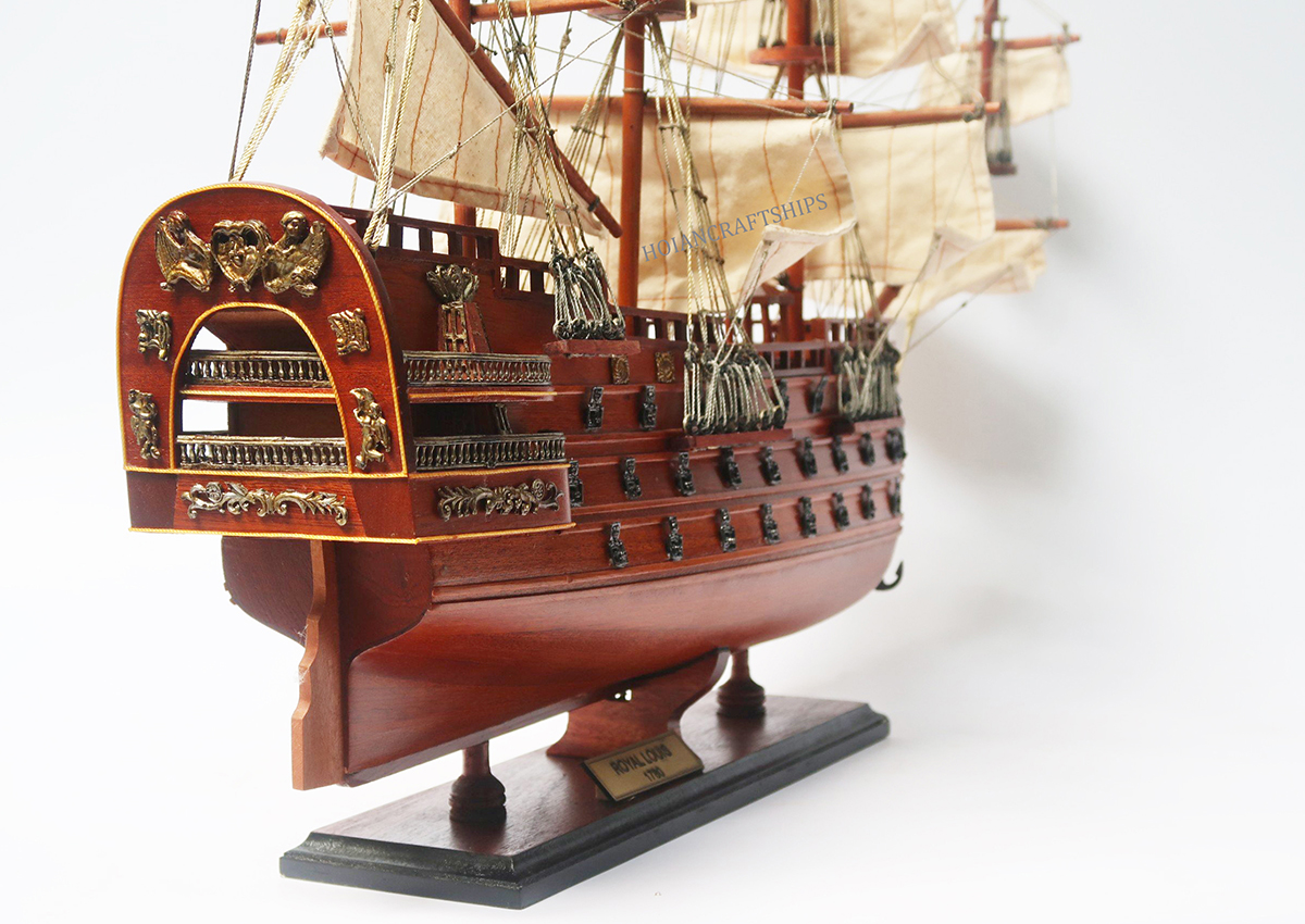 Mô hình thuyền chiến cổ Royal Louis (62cm)