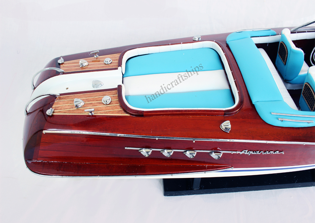 Mô hình tàu Riva Aquarama 50cm (Nệm xanh trắng)
