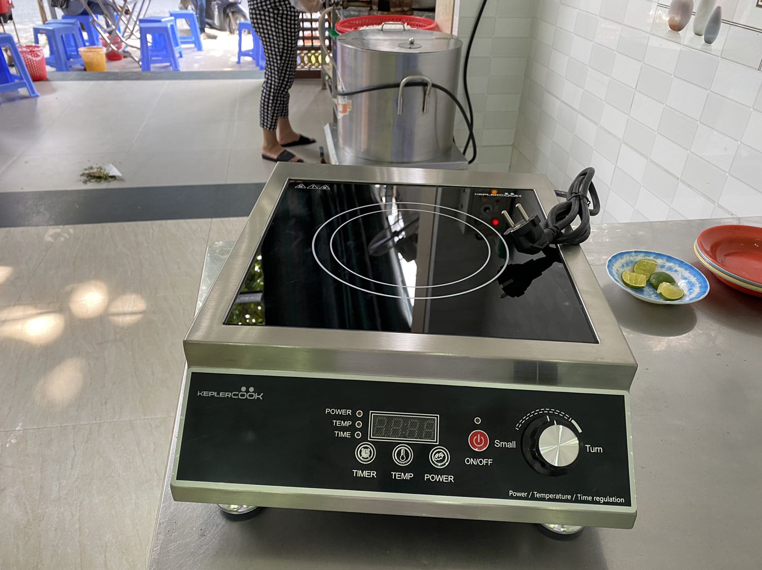 Bếp điện từ đơn công nghiệp KL671