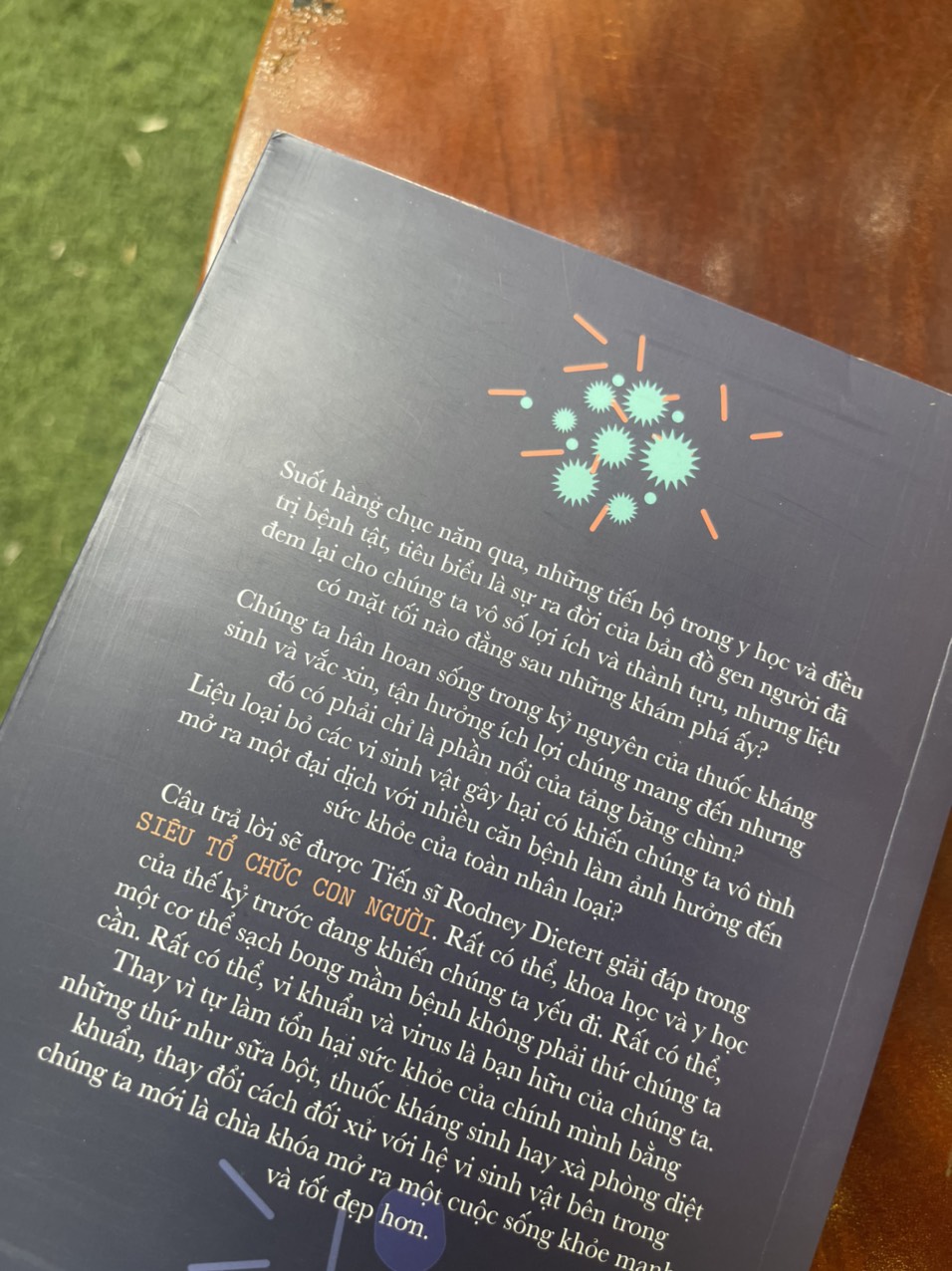 SIÊU TỔ CHỨC CON NGƯỜI(The Human Superorganism) - Minh triết về thế giới vi sinh vật trong cơ thể chúng ta - Rodney Dietert, PhD - Team Nhà Hân dịch– Huy Hoàng Books -NXB Dân Trí
