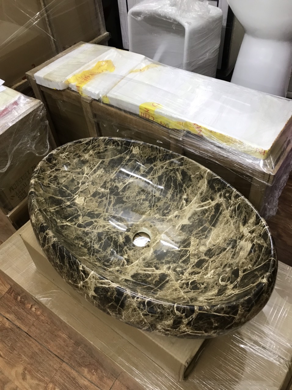 CHẬU RỬA MẶT, LAVABO ĐẶT BÀN NHẬP KHẨU CHÍNH HÃNG GROVES 8137E, men vân đá nâu rất đẹp sang trọng quý phái