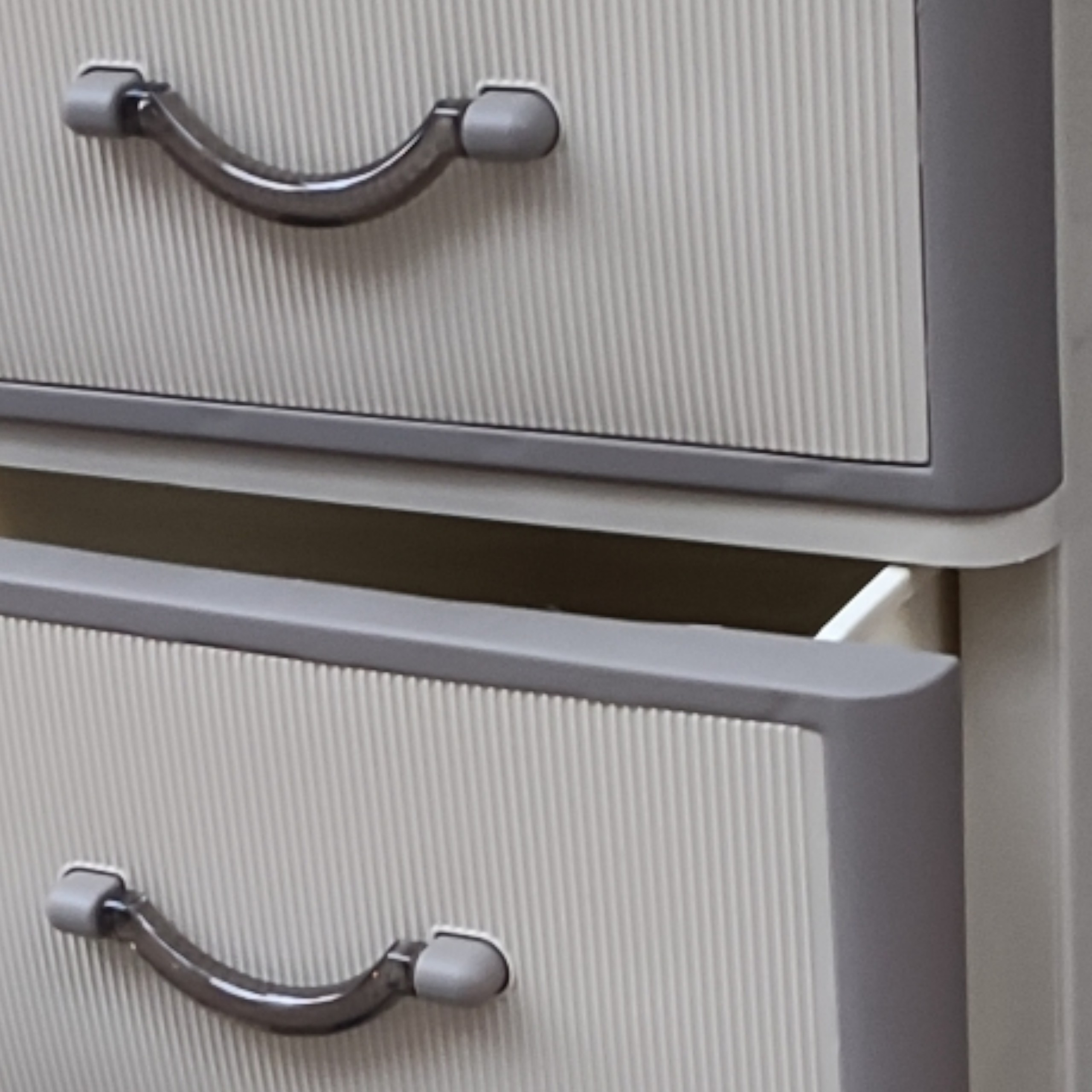 TỦ ĐỰNG QUẦN ÁO T222 – 3 TẦNG MÃ SẢN PHẨM T222 KÍCH THUỚC 40 x 47 x 68 cm