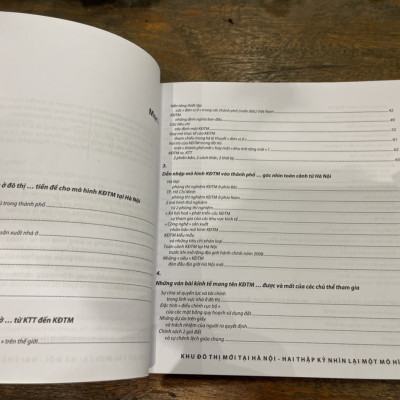 CHÂN DUNG MỘT HÀ NỘI: KĐTM - KHU ĐÔ THỊ MỚI TẠI HÀ NỘI, HAI THẬP KỶ NHÌN LẠI MỘT MÔ HÌNH – Trần Minh Tùng – NXB Xây Dựng (Bìa mềm)