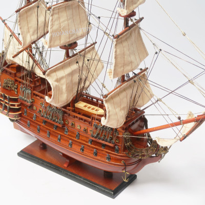 Mô hình thuyền buồm cổ Soleil Royal (dài 60cm)