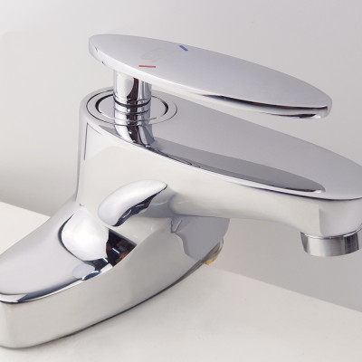 Vòi Lavabo nóng lạnh 2 chân Đồng mạ Chrome Eurolife EL-CAM03 (Trắng bạc)