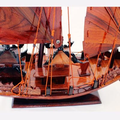 Hạ Long 30 gỗ cẩm (buồm gỗ)