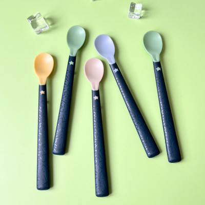 Thìa Ăn Dặm Tommee Tippee Softee, Cho Bé Từ 4 Tháng - Set 5 Thìa, Tách Lẻ (Giao Màu Ngẫu Nhiên)