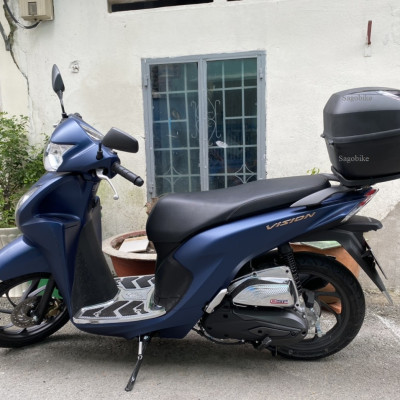 Thùng Givi E250N2 kèm đế và ốc gắn cho xe Vision 2022, thùng xe Vision 2022 mới