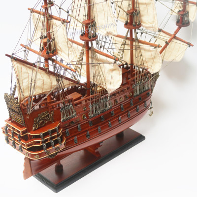 Mô hình thuyền buồm cổ Soleil Royal (dài 60cm)