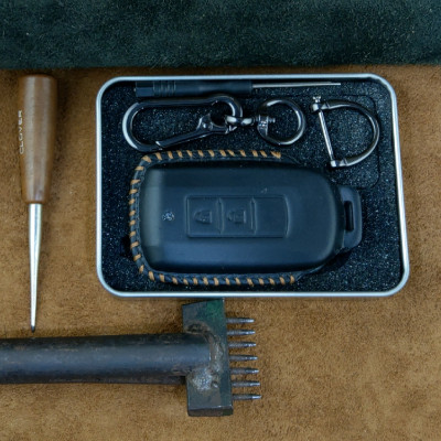 Bao Da Chìa Khóa Ô Tô Handmade Mitsubishi 2 nút Da Bò - hàng chính hãng