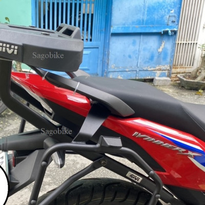 Baga givi HRX Winner X, Winner 150, baga HRX Winner X kèm đế M7MN-S có đèn hậu.