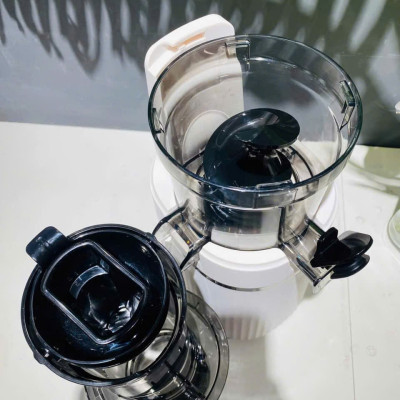  Máy ép chậm Locknlock EJJ421IVY Slow juicer - Dung tích 0.8L, 200W, 220-240V, 50Hz - Hàng chính hãng