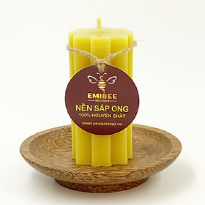 Nến Sáp Ong 26 Giờ Kèm Dĩa Gỗ Dừa 10cm : Khử Mùi Hôi Phòng Kín, Làm Sạch Không Khí, Thơm Nhẹ Mùi Mật Ong - HÀNG CHÍNH HÃNG