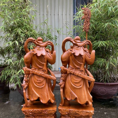 Tượng quan công cầm đao đứng trên đầu hổ phù bằng gỗ hương đá kt cao 80×29×19cm