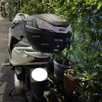 Thùng xe Lead, thùng givi B27NT kèm đế và kit gắn cho xe Lead