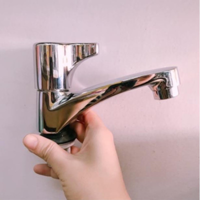 COMBO Chậu rửa mặt treo tường cỡ nhỏ GL4035CS - 40x35 cm, vòi rửa mặt đồng mạ crom lanh (đẹp, nhẹ nhàng tinh tế); chậu viền chống tràn