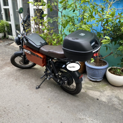 Thùng Givi E26N và baga lắp cho xe máy điện Datbike Weaver 200