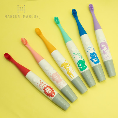 Bản chải đánh răng silicon chạy pin cho bé Marcus & Marcus, từ 3 tuổi