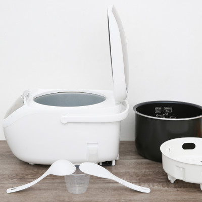 Nồi cơm điện tử Panasonic 1.8 lít SR-CP188NRA - Hàng chính hãng