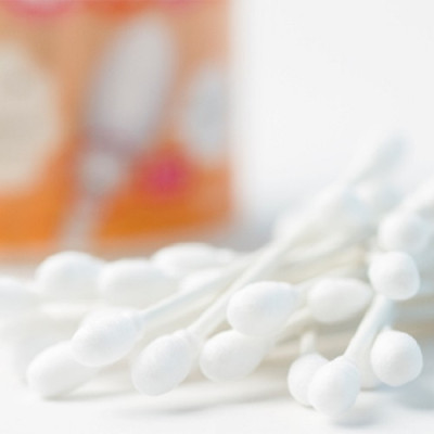 Hộp 110 chiếc tăm bông cao cấp Nhật Bản Sanyo Swab 100% Bông gòn tự nhiên kháng khuẩn an toàn cho bé