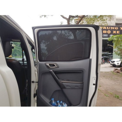 Bộ 4 miếng chắn nắng Ford Ranger chất liệu vải lưới gắn nam châm hút