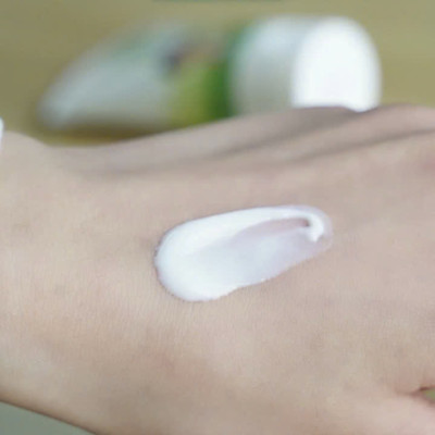 Kem Bôi Da Cho Bé Elemis 30g- Giúp Dịu Mẩn Ngứa, Rôm Sảy ,Hăm Da, Vết Muỗi Đốt Côn Trùng - DK Pharma