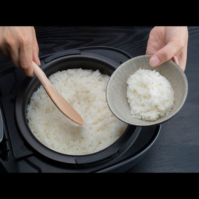 Nồi Cơm Điện Tử Cao Tần Tiger JPC-W18W 1.8 lít - Hàng chính hãng