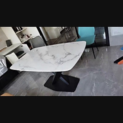 Bàn ăn mặt đá cẩm thạch chân chéo chữ X, khung sắt