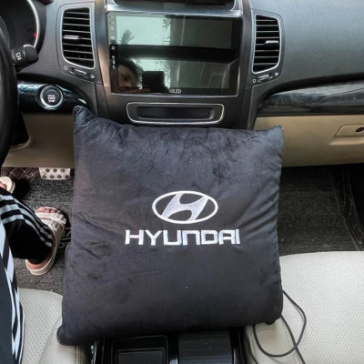 Gối và chăn (mền) 2 trong 1 (logo Hyundai) - Sử dụng làm tựa lưng chăn đắp văn phòng hoặc ô tô tiện dụng chất lông tuyết