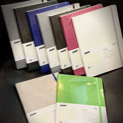 Gift Set Lamy Notebook A6 Softcover Black + Lamy Safari Blue - GSA6-SA008
