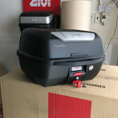 Thùng xe Dream, thùng Givi E43NTL và baga givi lắp cho Honda Dream