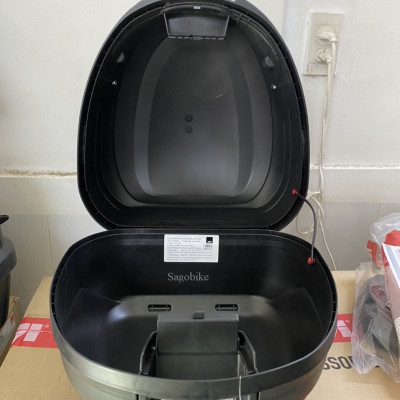 Thùng xe Lead, thùng givi B27NT kèm đế và kit gắn cho xe Lead