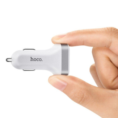 Tẩu sạc ô tô nhãn hiệu Hoco Z3 2 cổng USB DC 5V-3.1A