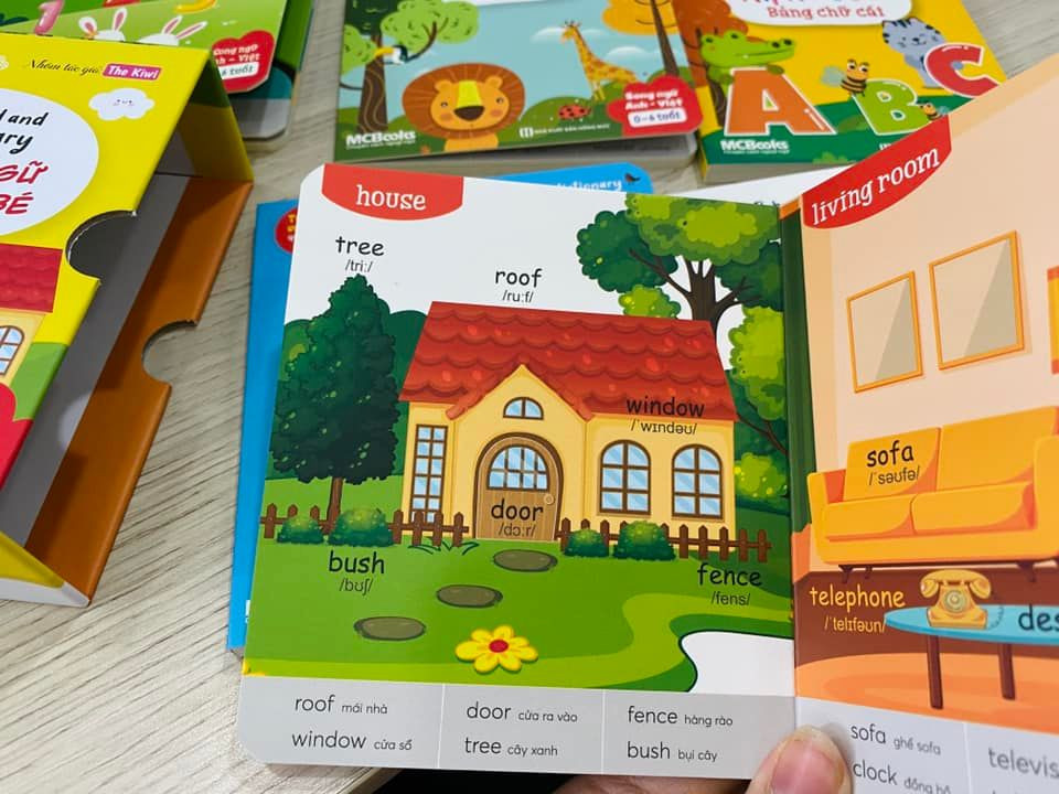 Từ điển song ngữ qua tranh cho bé - Baby