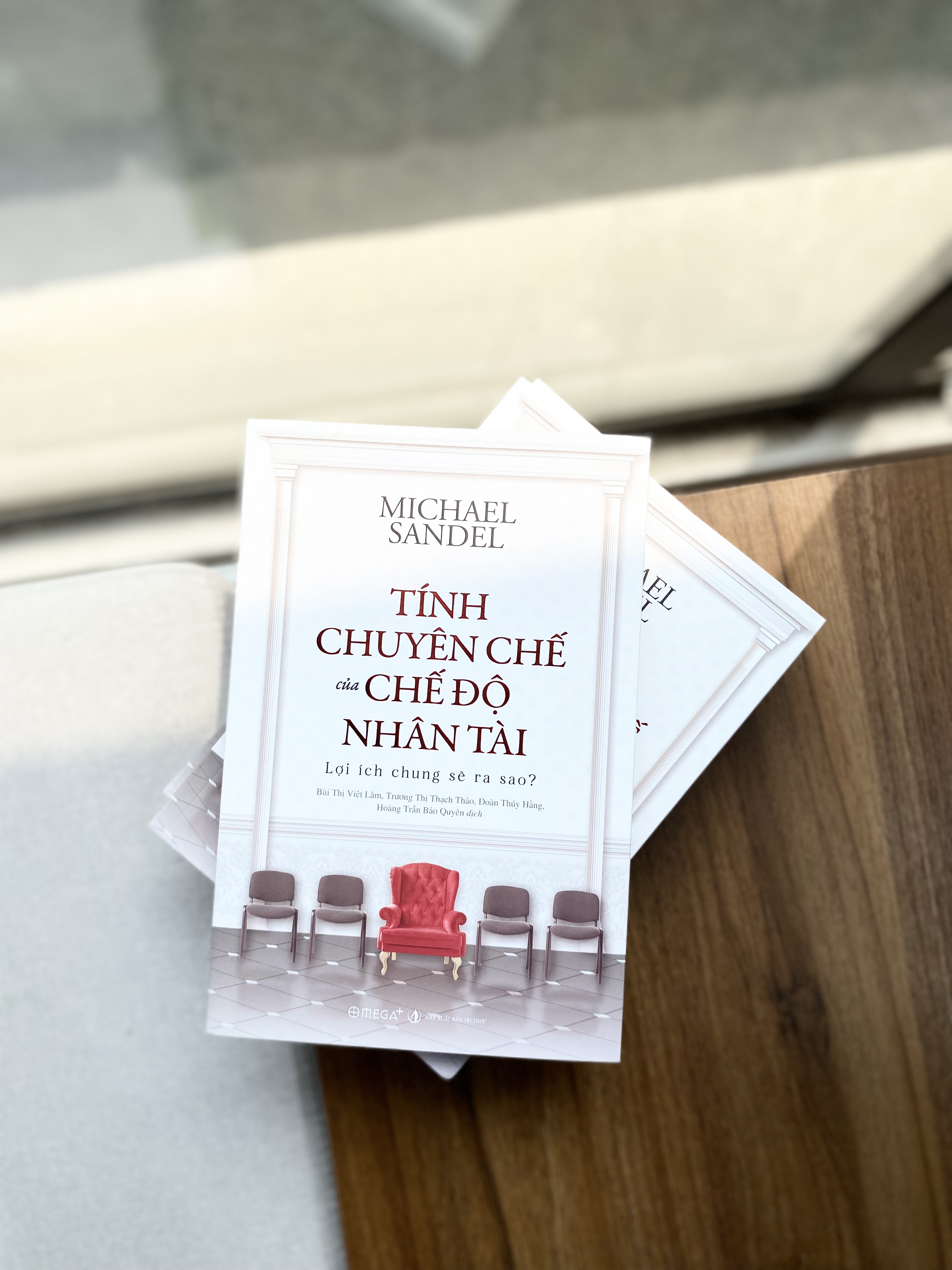 Trạm Đọc | Sách Triết Học - Tính Chuyên Chế Của Chế Độ Nhân Tài: Lợi Ích Chung Sẽ Ra Sao?