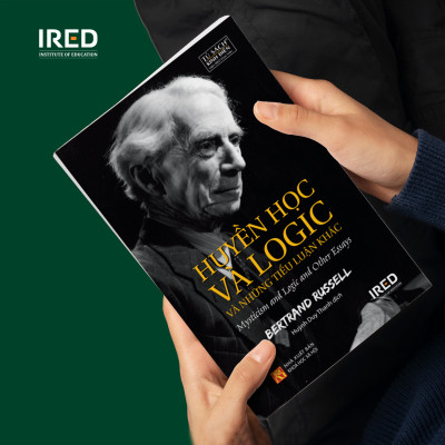 Huyền Học Và Logic và Những Tiểu Luận Khác