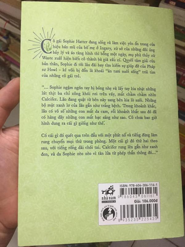 Sách - Lâu đài bay của pháp sư Howl