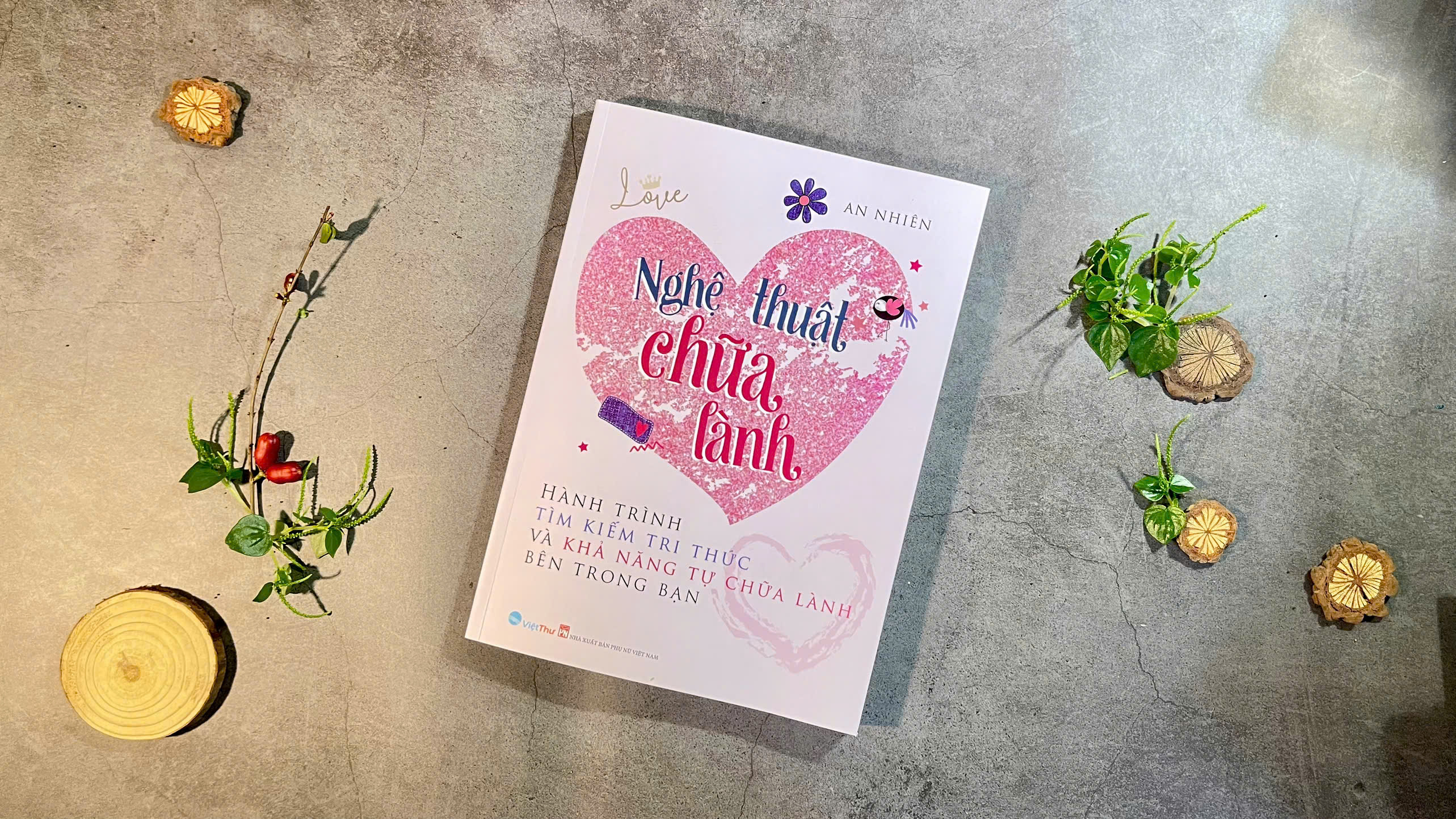 Nghệ thuật chữa lành - Hành trình tìm kiếm tri thức và khả năng tự chữa lành bên trong bạn