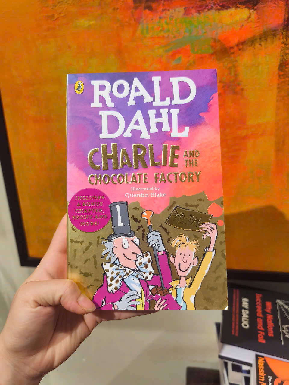 Sách - Charlie And The Chocolate Factory by Roald Dahl - Childrens Book in English