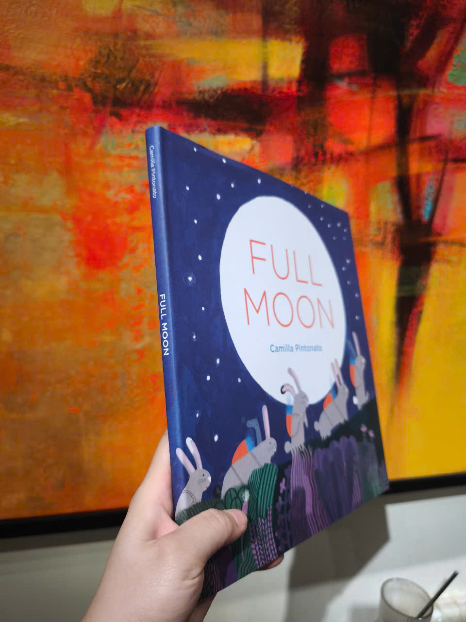 Sách - Full Moon by Camilla Pintonato - Picture Books / Childrens in English