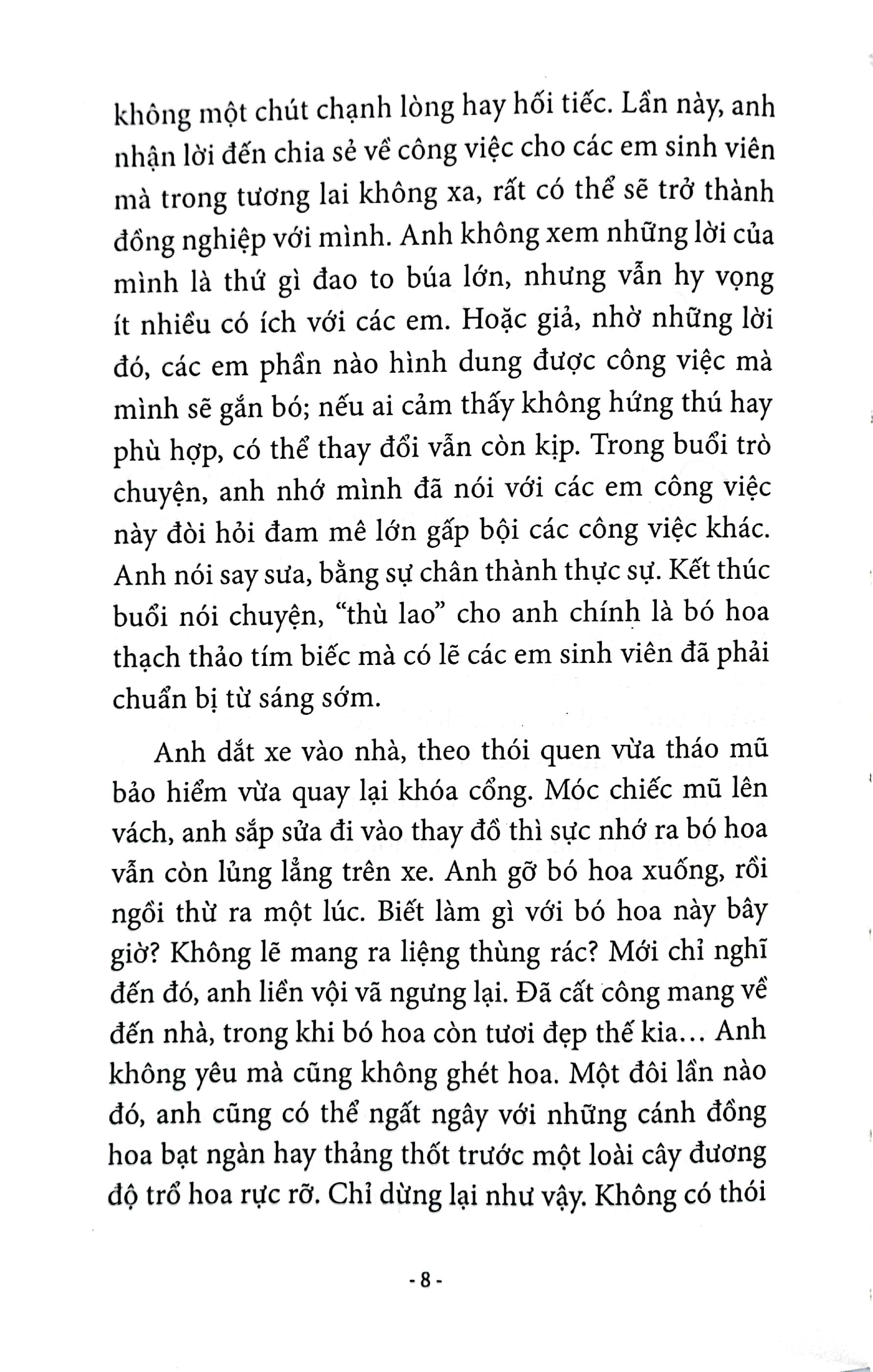 Mây Vẫn Bay Trên Bầu Trời Thành Phố (Tập Truyện Ngắn)