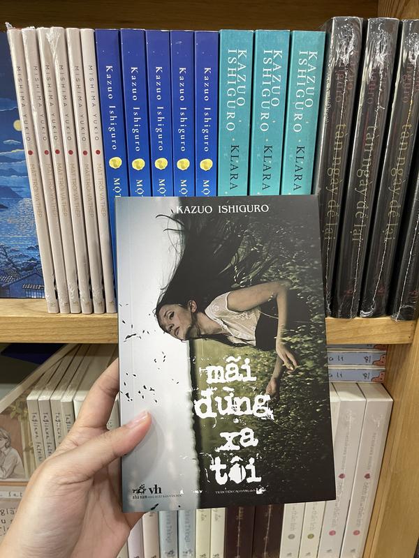 Sách - Mãi Đừng Xa Tôi (Nhã Nam HCM)