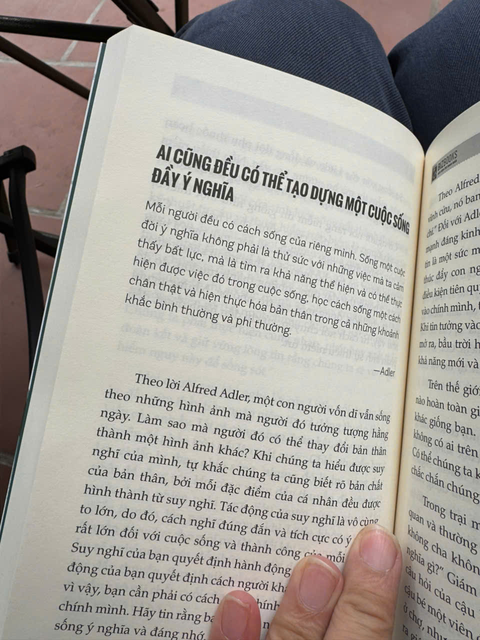 BẠN ĐANG SỐNG HAY CHỈ TỒN TẠI? - ĐI TÌM LẼ SỐNG THEO TRIẾT LÝ CỦA ALFRED ADLER - Diệp Châu - Bizbooks