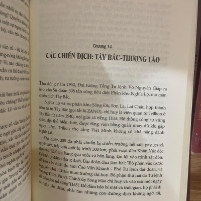 Tướng Cao Văn Khánh - Hồi Ức Lịch Sử (Bìa Cứng)