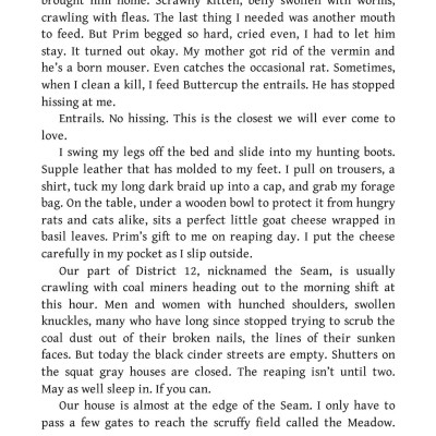 Sách ngoại văn: The Hunger Games (Illustrated Edition)