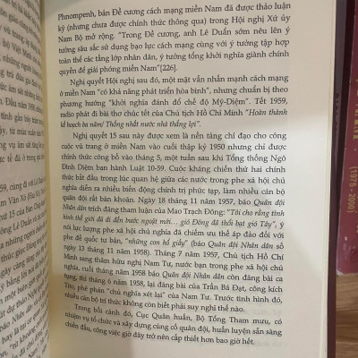 Tướng Cao Văn Khánh - Hồi Ức Lịch Sử (Bìa Cứng)