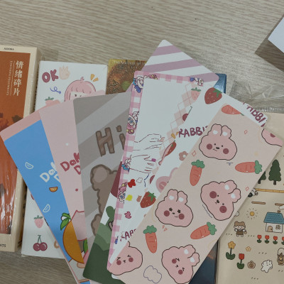 Sách AZ - Tôi Thích Bản Thân Nỗ Lực Hơn (Tặng Bookmark)