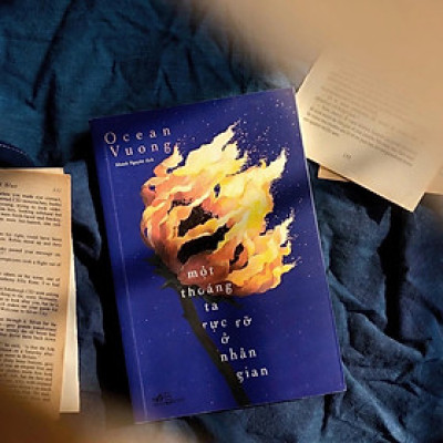 Sách - Một thoáng ta rực rỡ ở nhân gian (On earth we